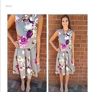 Trina Turk floral Milan skirt, size 6, with gray